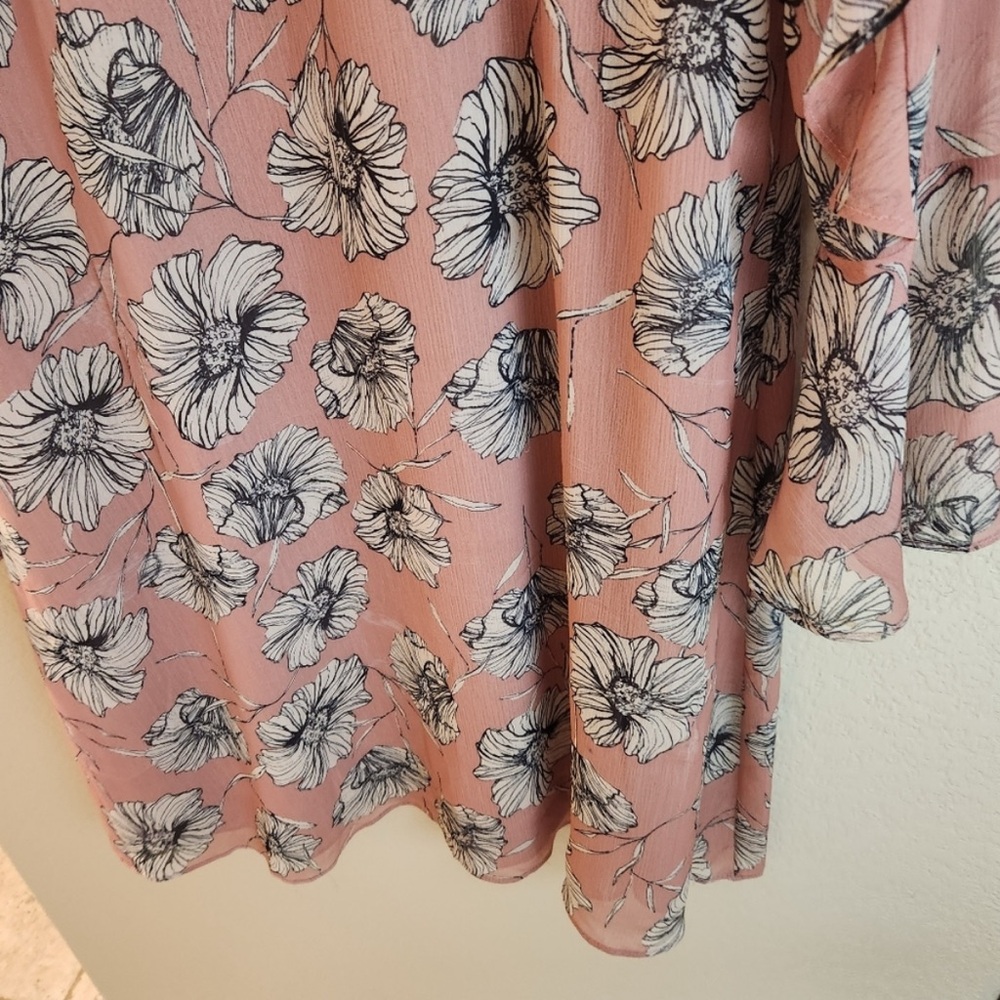 HD in Paris Anthropologie Floral Ruffle Bell Sleeves Pink Crepe Shift Dress - Picture 7 of 9